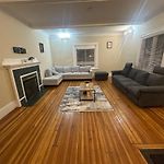 -No65- Fancy Room In A House - Steps To Boston College & Green Line At Brighton Boston