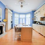 Boston Brownstone Stay, Includes Parking
