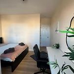 -No3A- Private Room In A Cozy Apartment - Steps To T Orange Line & Boston Medical Center - South End Near Downtown Boston