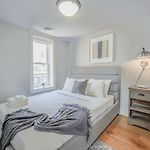Airy And Bright 1Br Newbury St