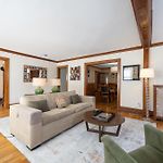 Walk To T, Jamaica Pond, Dining & Whole Foods