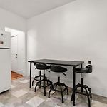 Boston Room Near Cleveland Circle