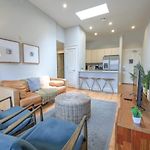 Unbeatable Location Newbury Street 1Br