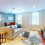 Spacious 1B In Faneuil Hallquincy Market