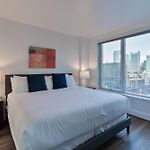 Waterfront Luxury Living & Walk To Dining