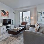 Waterfront Luxury Living & Walk To Dining