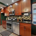 Charming 3Br Boston Stay Garage Ev, Pool Table