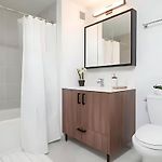 Central Boston 2Br Retreat Near Harvard & Transit