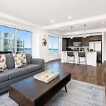 Spacious Apt In Seaport