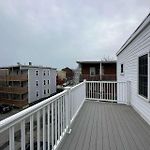 Homestay In Boston West Bellflower Street