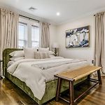 Luxury Designer 3Br - Office - Sunroom - Garage - Boston