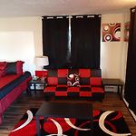 Town Line Inn