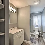 Renovated Apt - Walk To Downtown Transit! Boston