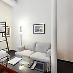Studio Ready 4 Students & Traveling Professionals! 310 Apartment Boston