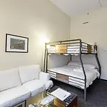 Studio Ready 4 Students & Traveling Professionals! 310 Apartment *
