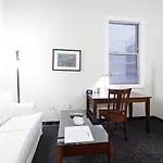 Studio Ready 4 Students & Traveling Professionals! 310 Apartment