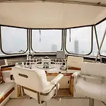 2br Spacious & Comfy 43' Yacht - Heat & Ac - On The Freedom Trail - Nights Sleep Botel Boston