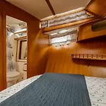 2Br Spacious & Comfy 43\' Yacht - Heat & Ac - On The Freedom Trail - Best Nights Sleep
