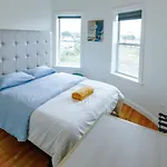 4br 1,5bh Comfy Newly Renovated Apartment *