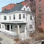 Monadnock Homestay *
