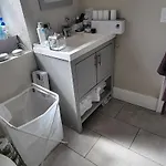 Private Bedroom Near Guest house Boston