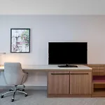 Hotel Hilton Garden Logan Airport 3*