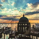 Hotel Harbor 5*