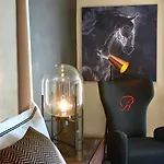 Revere Common 4*