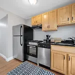 Apartment Easy Commute South 4br 1bh