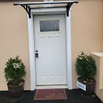 Comfy And Chic Apartment! Free Parking Apartment Boston