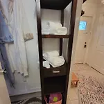 Apartment Comfy And Chic Apartment! Free Parking