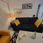 Apartment Comfy And Chic Apartment! Free Parking Boston