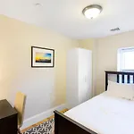 Apartment West Broadway Quarters By Thatch Boston