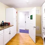 West Broadway Quarters By Thatch Apartment