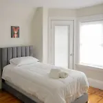 Historical Urban Oasis Holiday home *