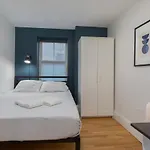 Apartment West Broadway Quarters By Thatch