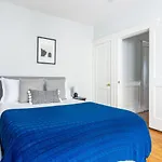 1Br Steps From Longwood The T Multiple Schools Bos-341
