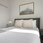 East Cambridge 2Br W Gym Wd Nr Lechmere T Bos-869