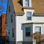 Holiday home Historical Urban Oasis Boston