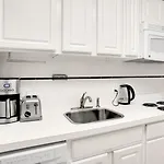 Symphony 1Br Next Door To Laundromat Bos-670