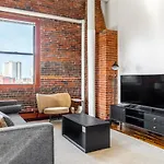 S End Loft W Pool Art Gallery Steps To T Bos-360