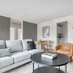 Allston 2Br Nr Boston U Green Line Bos-825
