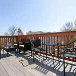 Amazing Family-friendly And Group-friendly #thebackdorch Apartment Boston