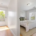 Amazing Family-friendly And Group-friendly #thebackdorch * Boston