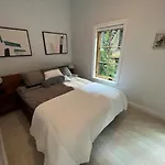 Luxurious Brighton Manor