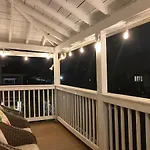 Near Train Station Gorgeous 3-Bedroom Apartment With Patios