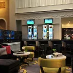 Courtyard By Marriott Downtown Hotel Boston