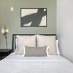 Well-Located S Boston 1Br On E Broadway Bos-473