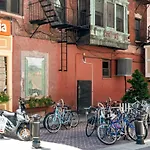 N End 2Br W Balcony Rooftop On Hanover Bos-420