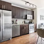 Lux Seaport Studio W Gym On Harbor Bos-501